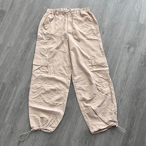 Madden NYC Juniors Taupe Lightweight Cargo Parachute Pants Size XXXL - Picture 2 of 16